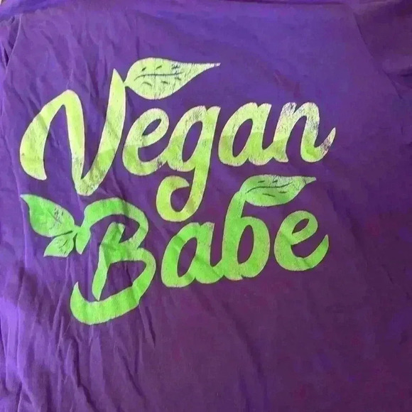 Vegan Babe tee - Picture 2 of 3